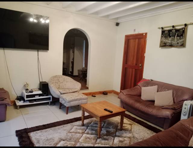 4 BEDROOM HOUSE FOR SALE IN BELFORT ESTATE